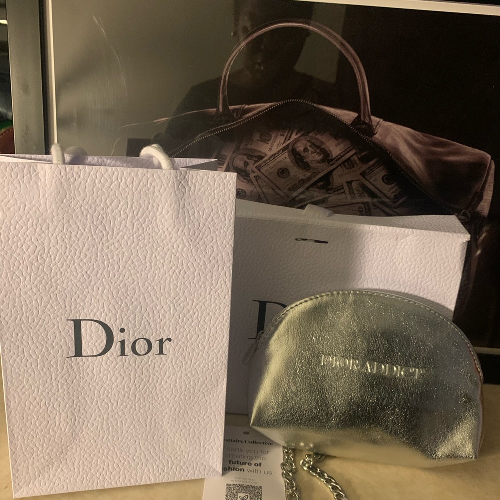 NWT - Dior crossbody metallic silver bag with extra long silver link chain